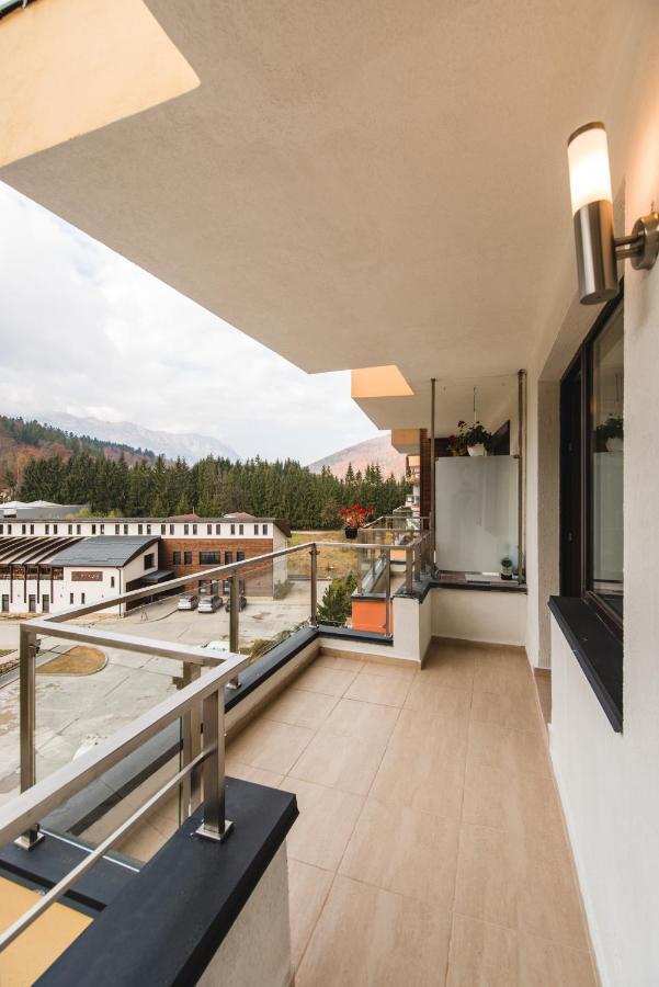 Mountain View *